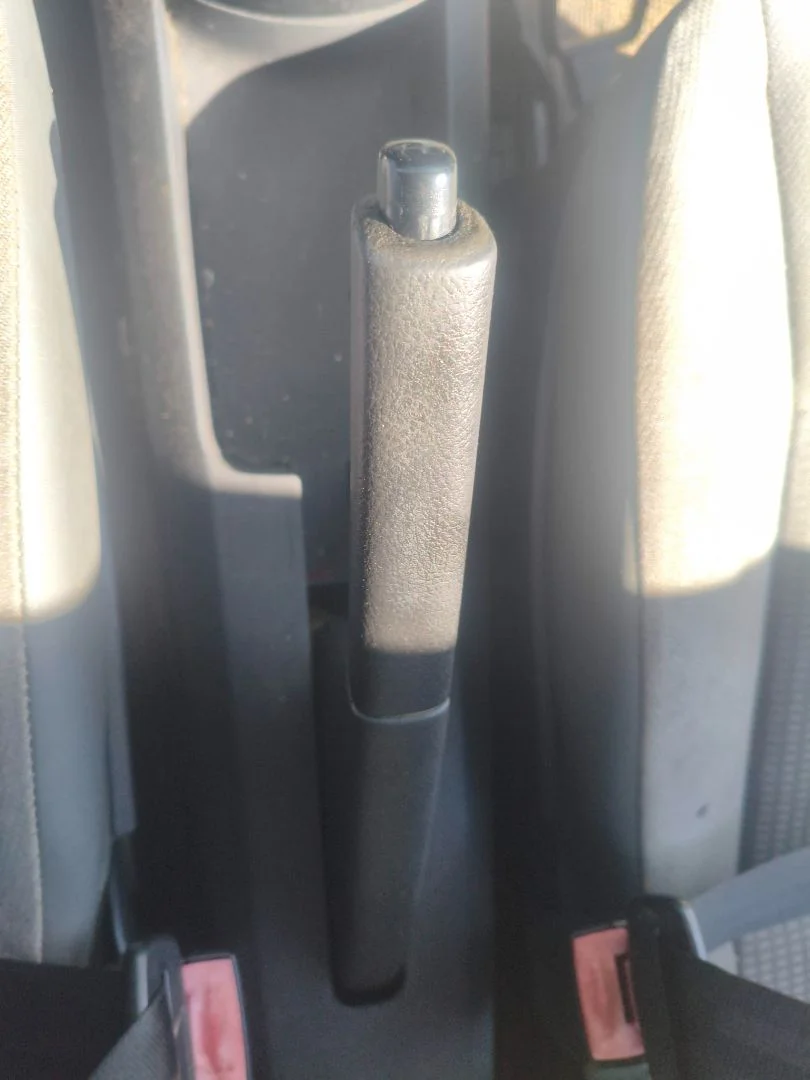 Foto de PALANCA FRENO SEAT IBIZA (6L1) 1.4 16V (75 CV / 55 KW) referencia 6Q0711303AK