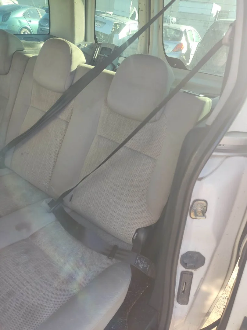 Foto de CINTURON SEGURIDAD TRASERO IZQUIERDO PEUGEOT PARTNER TEPEE 1.6 16V HDi CAT (9HT / DV6BTED4) (75 CV / 55 KW)