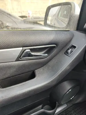 Foto de MANETA INTERIOR DELANTERA IZQUIERDA MERCEDES-BENZ CLASE B (BM 245) 2.0 CDI CAT (109 CV / 80 KW) referencia A1697600961 FKZ