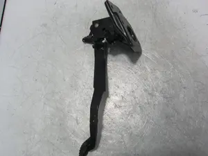 Foto de PEDAL EMBRAGUE MITSUBISHI ASX (GA0W) 1.6 CAT (117 CV / 86 KW) foto 4