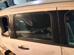 Foto de LUNA TRASERA DERECHA CITROEN C3 PICASSO 1.6 HDi FAP (92 CV / 68 KW) referencia 9204R2