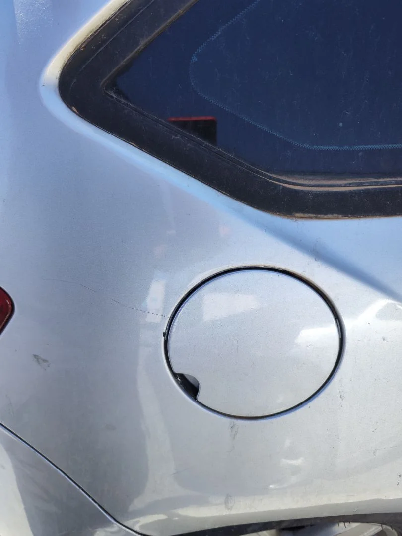 Foto de TAPA EXTERIOR COMBUSTIBLE CITROEN C4 BERLINA 1.6 16V HDi (90 CV / 66 KW) referencia 1517C1