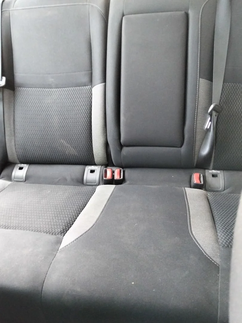 Foto de ENGANCHE CINTURON TRASERO IZQUIERDO NISSAN QASHQAI (J11E) 1.2 16V CAT (116 CV / 85 KW)