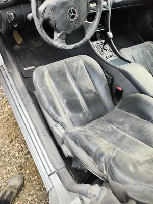 Foto de ASIENTO DELANTERO IZQUIERDO MERCEDES-BENZ CLK (BM 208) CABRIO 3.2 V6 18V CAT (218 CV / 160 KW) foto 1