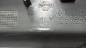 Foto de CONSOLA CENTRAL NISSAN SERENA (C23M) 2.0 Diesel (67 CV / 49 KW) referencia 969119C101 foto 4