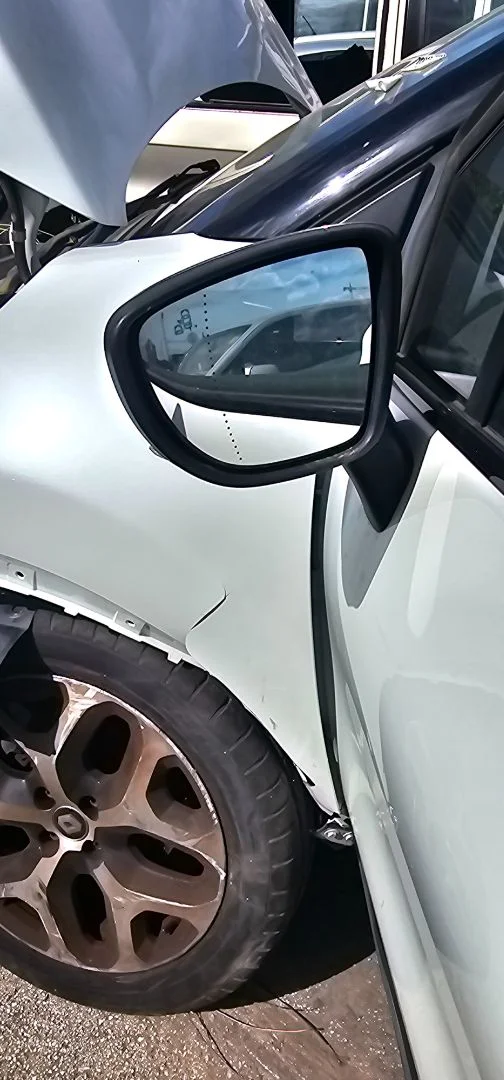 Foto de RETROVISOR IZQUIERDO RENAULT CAPTUR I 1.5 dCi Diesel FAP (110 CV / 81 KW)