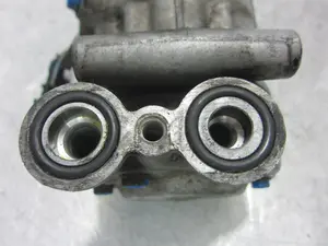 Foto de COMPRESOR AIRE ACONDICIONADO FORD FIESTA (CB1) 1.4 TDCi CAT (68 CV / 50 KW) referencia 2S6119D629AF foto 9