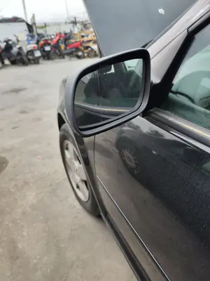 Foto de RETROVISOR IZQUIERDO VOLKSWAGEN BORA BERLINA (1J2)(1998) 1.9 TDI (110 CV / 81 KW) foto 2