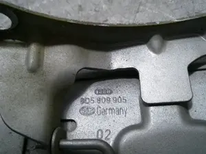 Foto de TAPA EXTERIOR COMBUSTIBLE AUDI A4 BERLINA (B5) 1.9 TDI (110 CV / 81 KW) referencia 8D5809905 foto 2