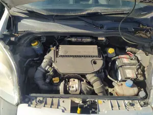 Foto de PANEL FRONTAL FIAT III FIORINO (225) 1.3 16V JTD CAT (75 CV / 55 KW)