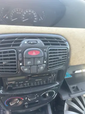 Foto de WARNING LANCIA Y 1.2 CAT (60 CV / 44 KW)
