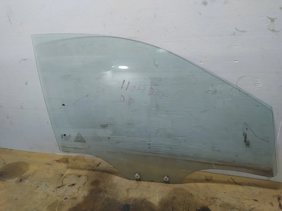 Foto de LUNA DELANTERA DERECHA HYUNDAI GETZ (TB) 1.3 12V CAT (82 CV / 60 KW) referencia 43R00107