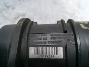 Foto de CAUDALIMETRO RENAULT MEGANE II BERLINA 5P 1.9 dCi Diesel (120 CV / 88 KW) referencia 7700104426 foto 2