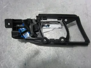Foto de MANETA INTERIOR TRASERA IZQUIERDA VOLKSWAGEN POLO IV (9N3) 1.4 FSI (86 CV / 63 KW) foto 2