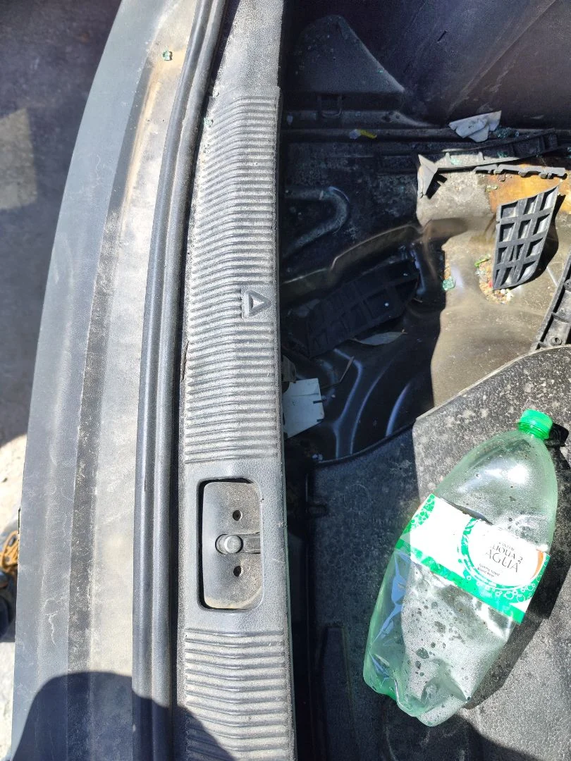 Foto de REFUERZO PARAGOLPES TRASERO SKODA YETI (5L)(2009) 2.0 TDI (110 CV / 81 KW)