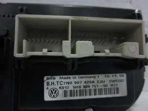 Foto de MANDO CALEFACCION / AIRE ACONDICIONADO VOLKSWAGEN TOURAN (1T3) 1.6 TDI DPF (105 CV / 77 KW) referencia 7N0907426K foto 4