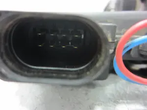 Foto de CERRADURA PUERTA DELANTERA IZQUIERDA SKODA OCTAVIA COMBI (1U5) 1.9 TDI (101 CV / 74 KW) referencia C3B1837015A foto 5