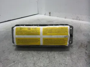 Foto de AIRBAG DELANTERO DERECHO AUDI A3 SPORTBACK (8PA) 1.9 TDI (105 CV / 77 KW) referencia 8P0880202