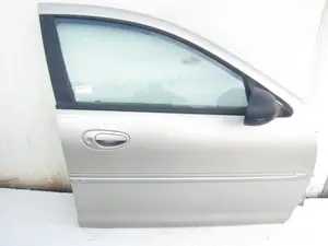 Foto de PUERTA DELANTERA DERECHA CHRYSLER SEBRING JR 41 BERLINA 2.7 CAT (203 CV / 149 KW)