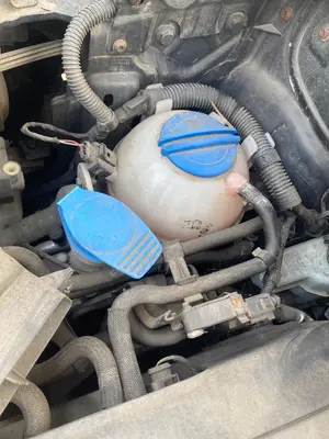 Foto de DEPOSITO LIMPIA VOLKSWAGEN TOURAN (1T3) 1.6 TDI DPF (105 CV / 77 KW) referencia 1K0955453S
