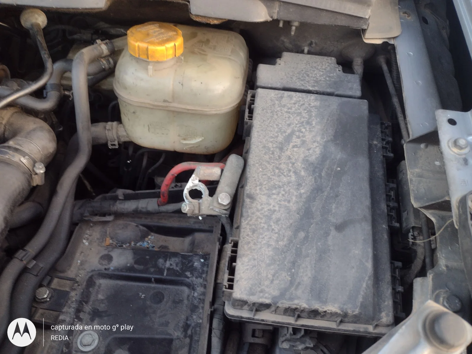 Foto de CAJA RELES / FUSIBLES OPEL ZAFIRA B 1.9 16V CDTI CAT (Z 19 DTH / LRD) (150 CV / 110 KW)