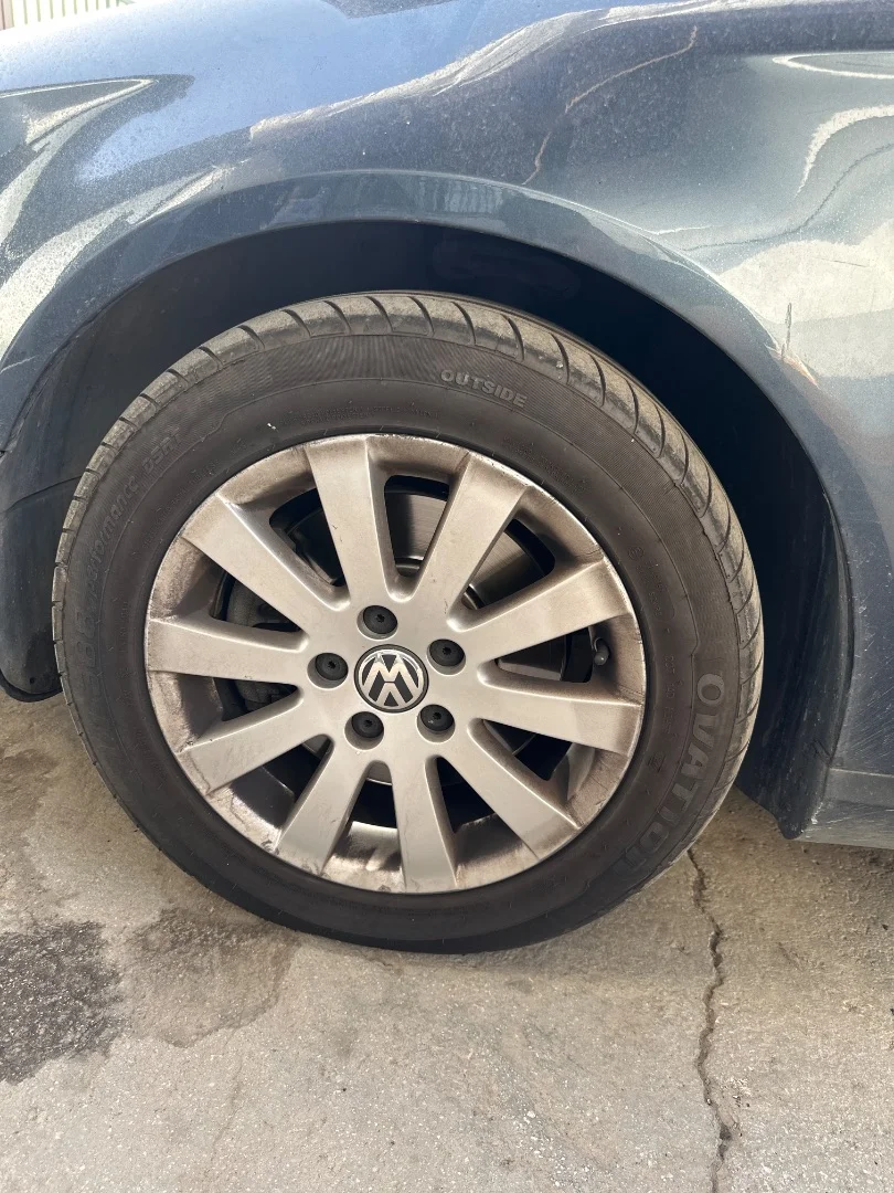 Foto de LLANTA VOLKSWAGEN PASSAT BERLINA (3C2) 2.0 TDI (140 CV / 103 KW) referencia 3C0601025BLFKZ
