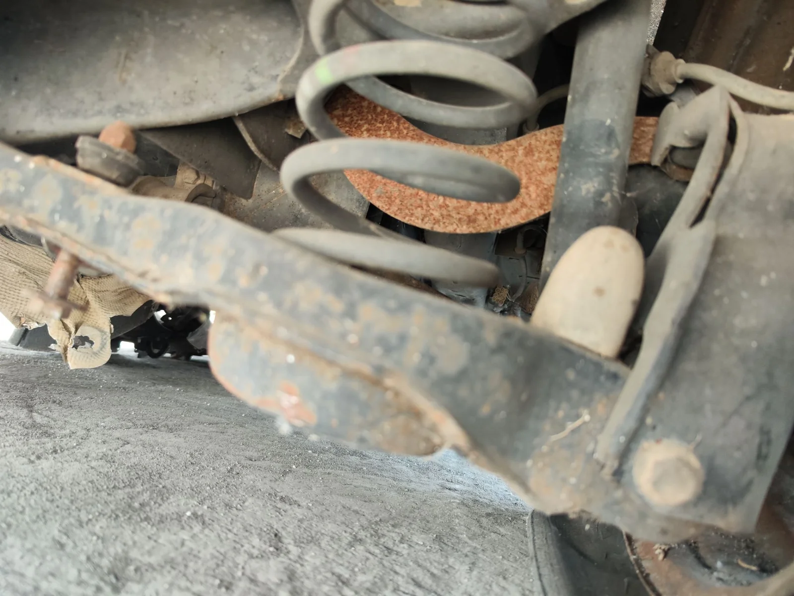 Foto de BARRA ESTABILIZADORA TRASERA FORD FOCUS BERLINA (CAP) 1.6 TDCi CAT (90 CV / 66 KW) referencia 1345916