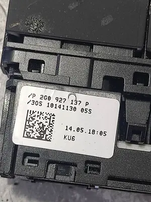 Foto de INTERRUPTOR VOLKSWAGEN POLO VI (AW1)(08.2017) 1.0 (65 CV / 48 KW) referencia 2G0927137P foto 2