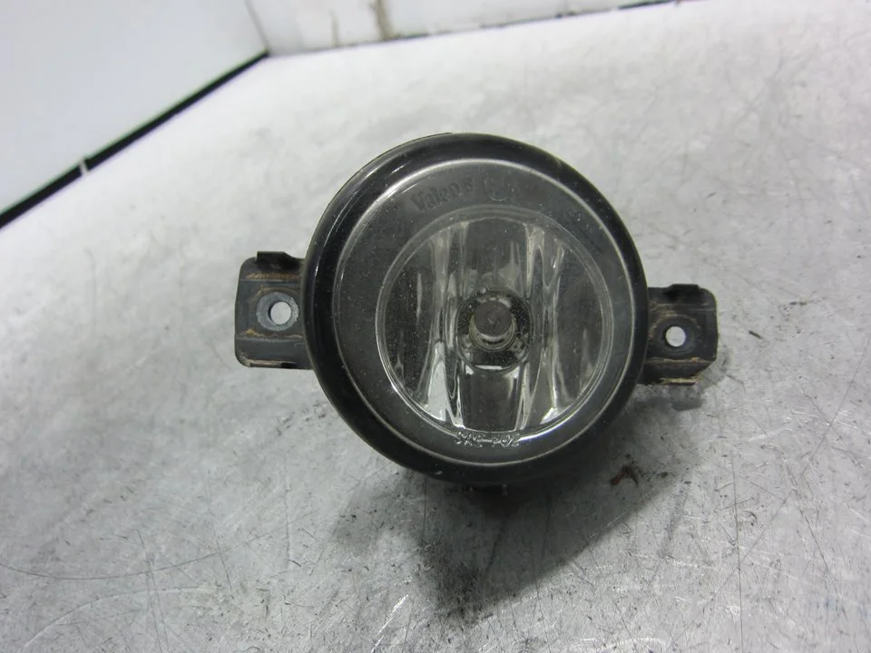 Foto de FARO ANTINIEBLA IZQUIERDO RENAULT LAGUNA II (BG0) 1.9 dCi Diesel (120 CV / 88 KW) referencia 8200002469