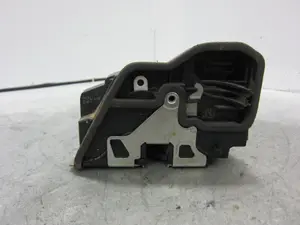 Foto de CERRADURA PUERTA TRASERA IZQUIERDA BMW SERIE 3 BERLINA (E90) 2.0 16V Diesel (163 CV / 120 KW) referencia 7202147 foto 5