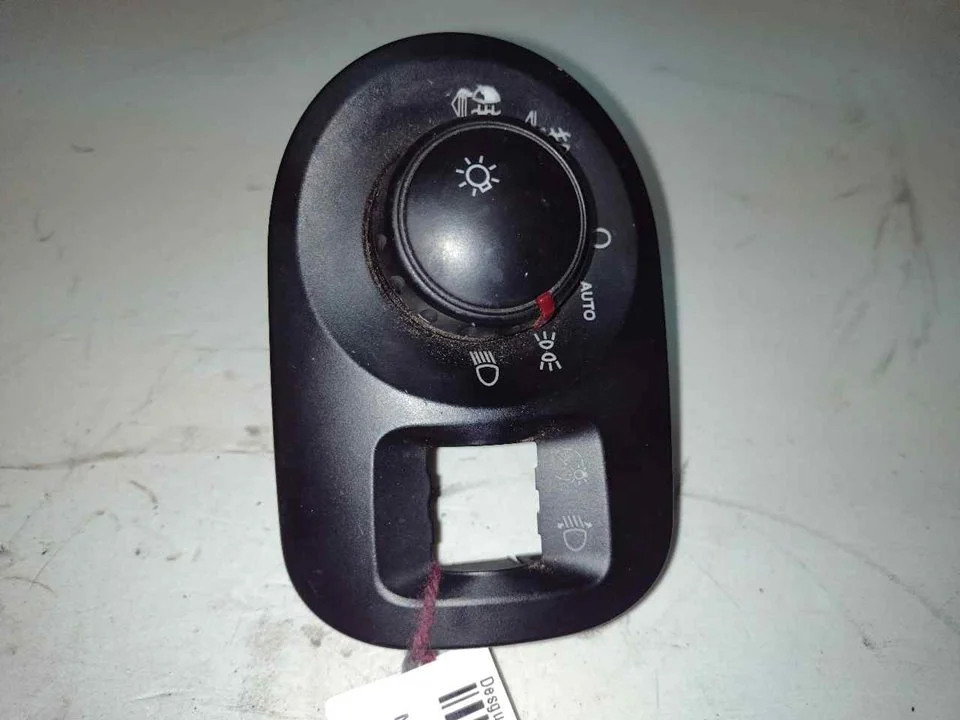 Foto de MANDO LUCES SEAT ALTEA (5P1) 1.9 TDI (105 CV / 77 KW) referencia 5P1941431CB