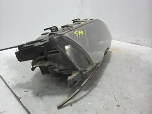 Foto de FARO DERECHO BMW SERIE 3 BERLINA (E46) 2.2 24V CAT (170 CV / 125 KW) referencia 63126906494 foto 4