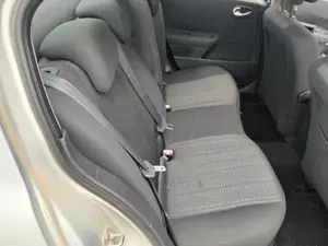 Foto de ASIENTOS TRASERO DERECHO RENAULT MEGANE II CLASSIC BERLINA 1.6 16V (112 CV / 82 KW) referencia 7701056485