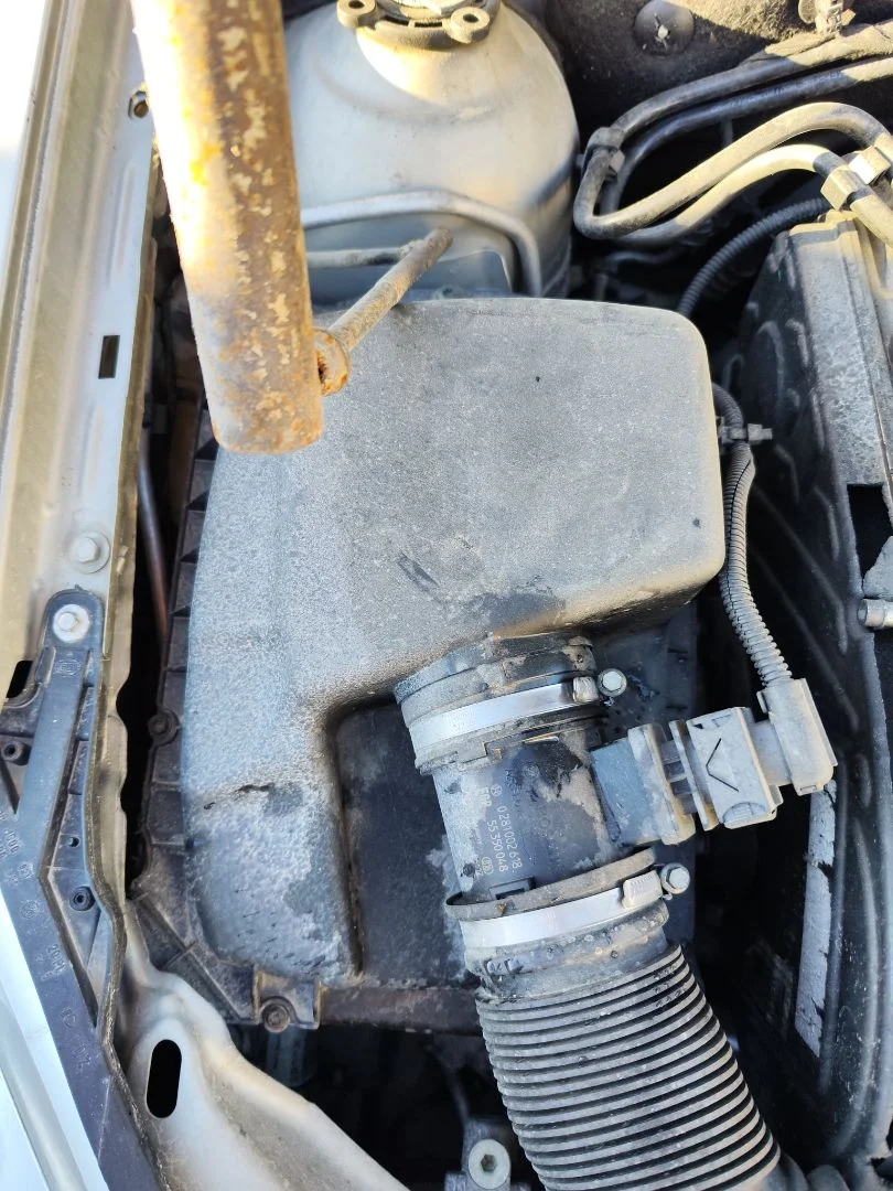 Foto de CAJA FILTRO AIRE OPEL ASTRA H TWIN TOP 1.9 16V CDTI CAT (Z 19 DTH / LRD) (150 CV / 110 KW)