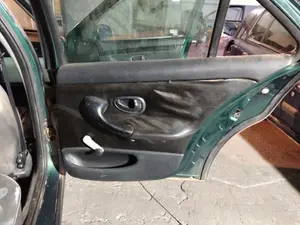 Foto de GUARNECIDO PUERTA TRASERA DERECHA PEUGEOT 406 BERLINA (S1/S2) 2.0 HDi CAT (90 CV / 66 KW) referencia 9308P1