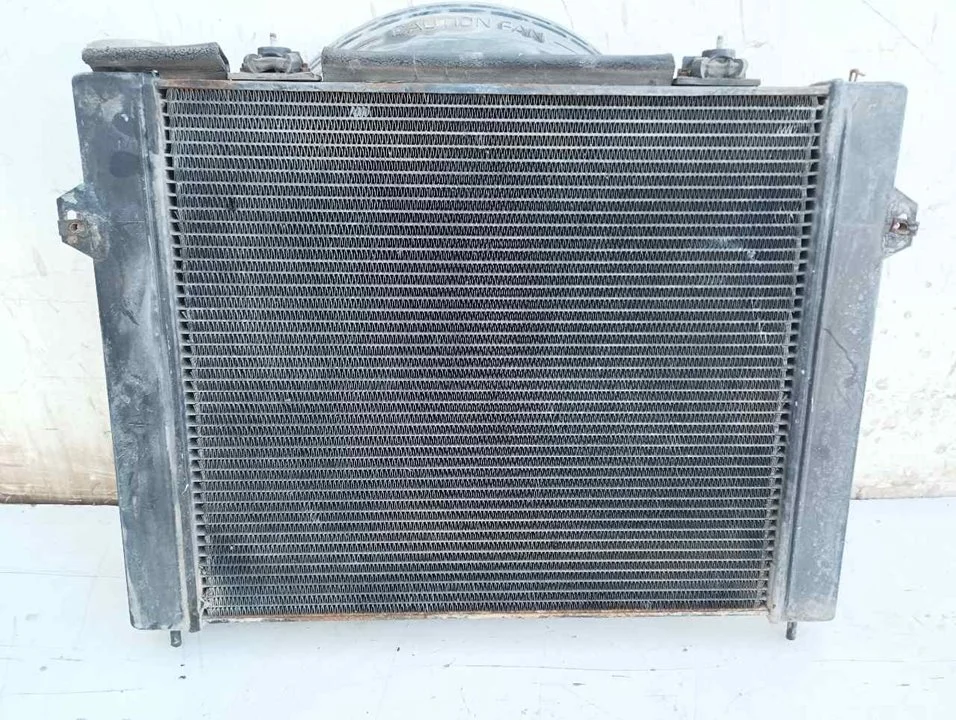 Foto de RADIADOR AGUA CHRYSLER JEEP GR.CHEROKEE (ZJ)/(Z) 5.2 V8 CAT (211 CV / 155 KW)