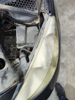 Foto de FARO IZQUIERDO PEUGEOT 207 SW 1.4 16V VTi (95 CV / 70 KW) referencia 620895 foto 5