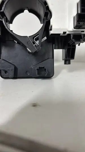 Foto de MANDO MULTIFUNCION RENAULT KADJAR referencia 14AN248012AE4 foto 3