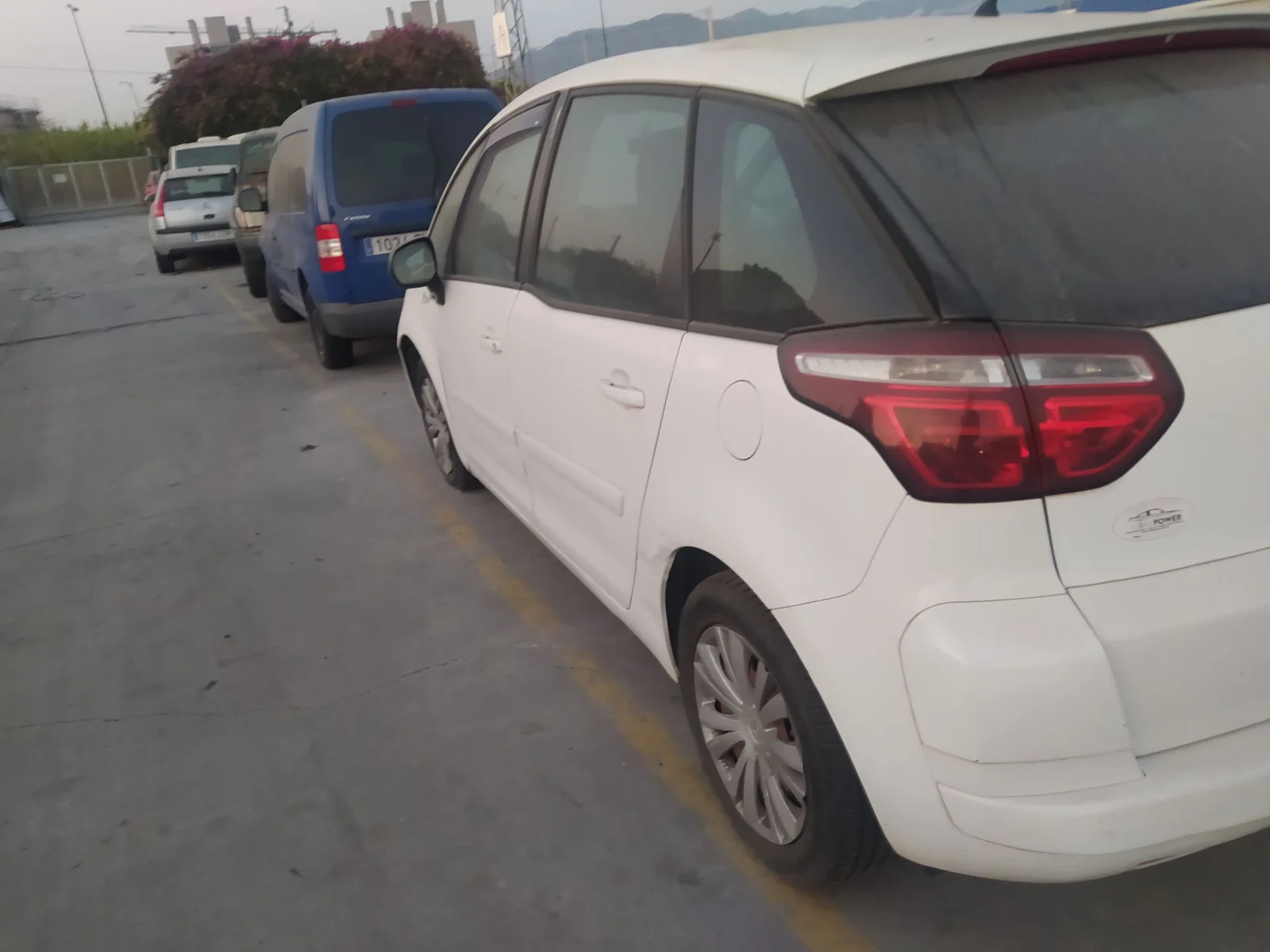 Foto de LUNA TRASERA IZQUIERDA CITROEN C4 PICASSO 1.6 HDi FAP (112 CV / 82 KW) referencia 9203HF
