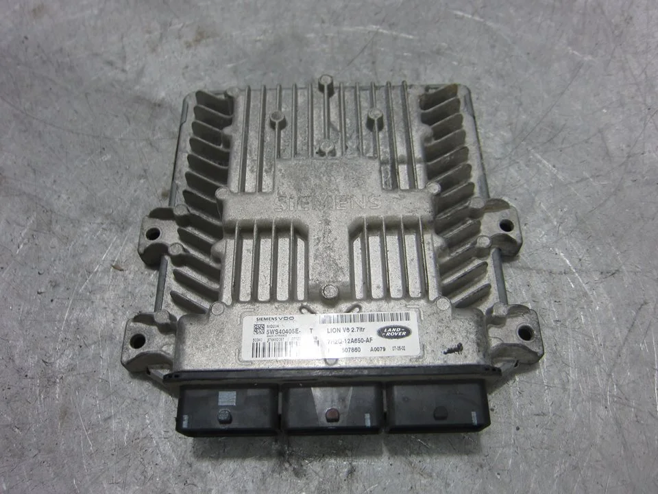 Foto de CENTRALITA MOTOR UCE LAND ROVER RANGE ROVER SPORT 2.7 Td V6 CAT (190 CV / 140 KW) referencia LR019991