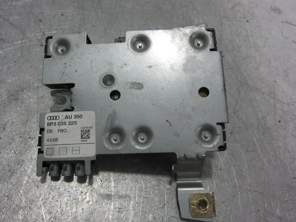 Foto de MODULO ELECTRONICO AUDI A3 (8P1) 1.9 TDI (105 CV / 77 KW) referencia 8P3035225