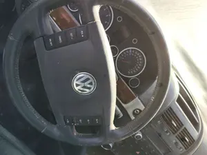 Foto de VOLANTE VOLKSWAGEN TOUAREG (7L6) 4.2 V8 32V FSI (350 CV / 257 KW) foto 2