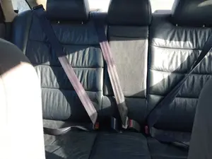 Foto de CINTURON SEGURIDAD TRASERO CENTRAL AUDI A6 BERLINA (4B2) 2.4 V6 30V (165 CV / 121 KW)