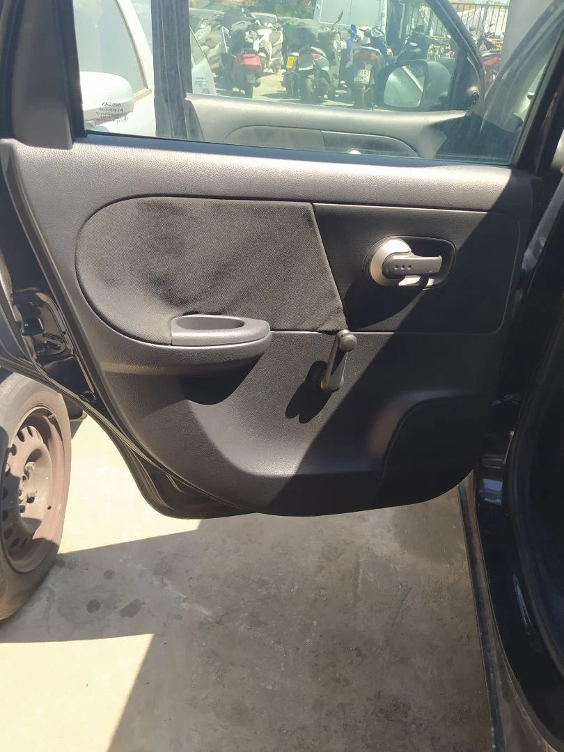 Foto de GUARNECIDO PUERTA TRASERA IZQUIERDA NISSAN NOTE (E11E) 1.4 CAT (88 CV / 65 KW)