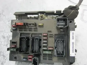 Foto de CAJA RELES / FUSIBLES PEUGEOT 206 1.4 16V CAT (KFU / ET3J4) (88 CV / 65 KW) referencia 9650664080 foto 1