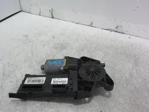 Foto de MOTOR ELEVALUNAS DELANTERO IZQUIERDO RENAULT SCENIC III (JZ) 1.5 dCi Diesel FAP (106 CV / 78 KW) referencia 915953102 foto 3