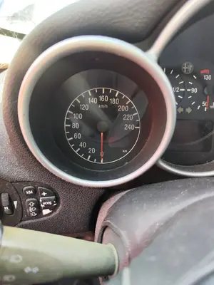 Foto de CUADRO INSTRUMENTOS ALFA ROMEO 147 (190) 1.9 JTD CAT (110 CV / 81 KW) foto 3