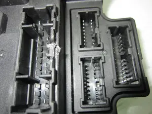 Foto de CAJA RELES / FUSIBLES MITSUBISHI ASX (GA0W) 1.6 CAT (117 CV / 86 KW) referencia 10R057749 foto 5