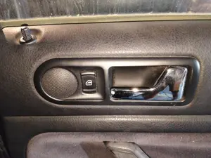 Foto de MANETA INTERIOR TRASERA DERECHA VOLKSWAGEN PASSAT BERLINA (3B2) 1.9 TDI (110 CV / 81 KW) referencia 3B0839114BGB41