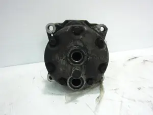 Foto de COMPRESOR AIRE ACONDICIONADO RENAULT MEGANE I FASE 2 BERLINA (BA0) referencia 7700272987 foto 4